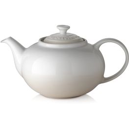 Classic Teapot, 1.3 Litre